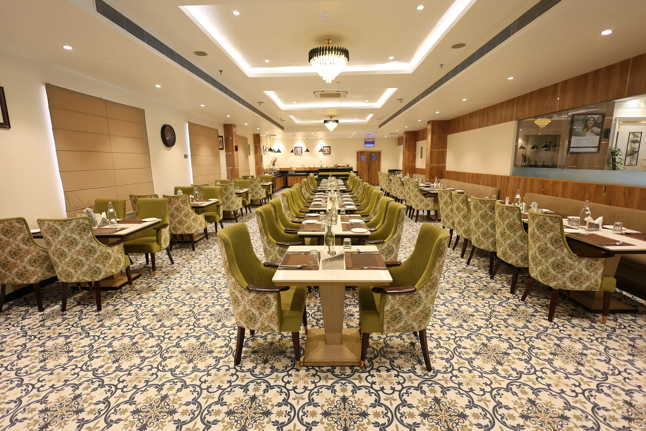 Crystal Bar & Lounge